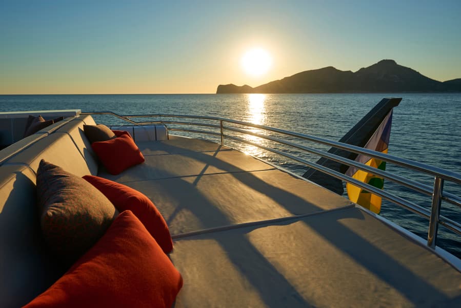 2022 Astondoa 110 Century