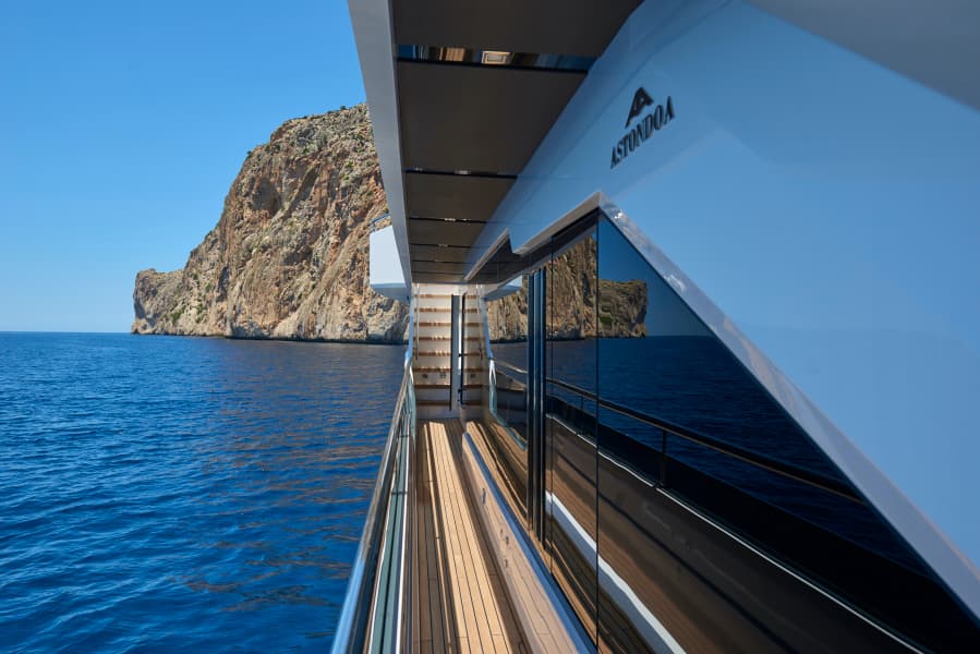 2022 Astondoa 110 Century