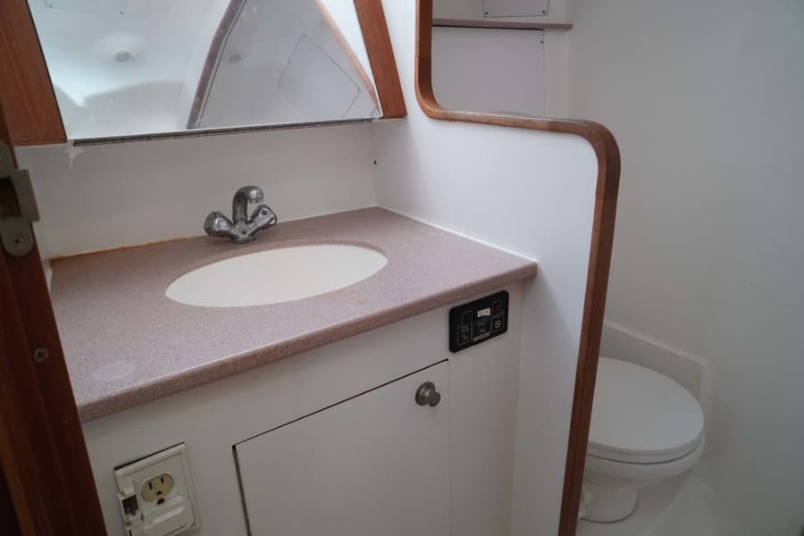 2000 Hunter Passage 420