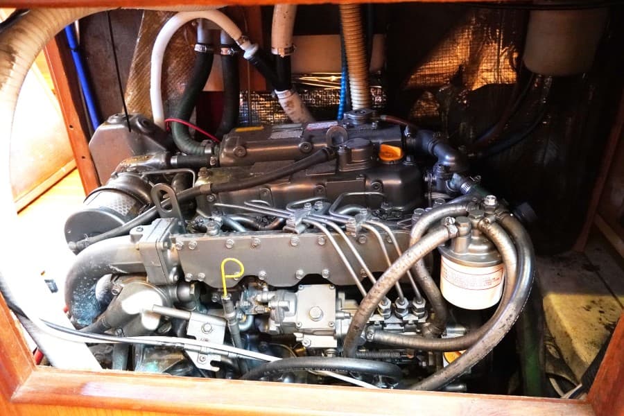 2000 Hunter Passage 420