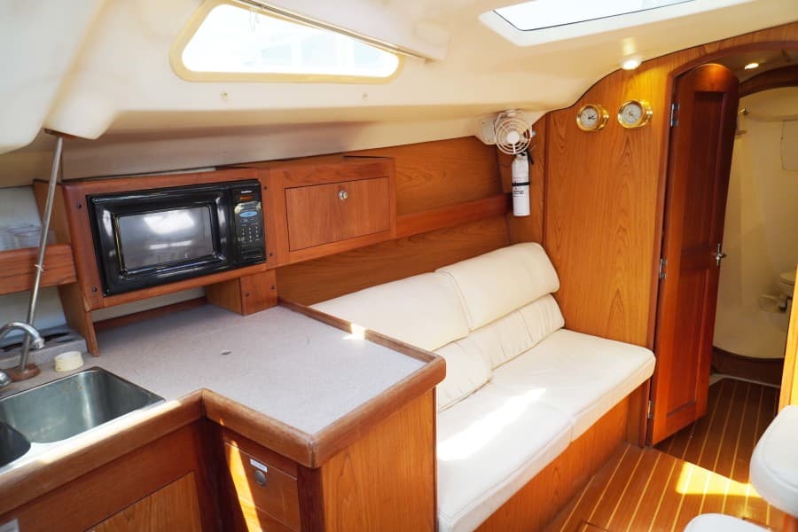 2000 Hunter Passage 420