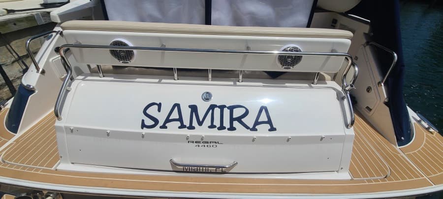 2007 Regal 4460 Commodore