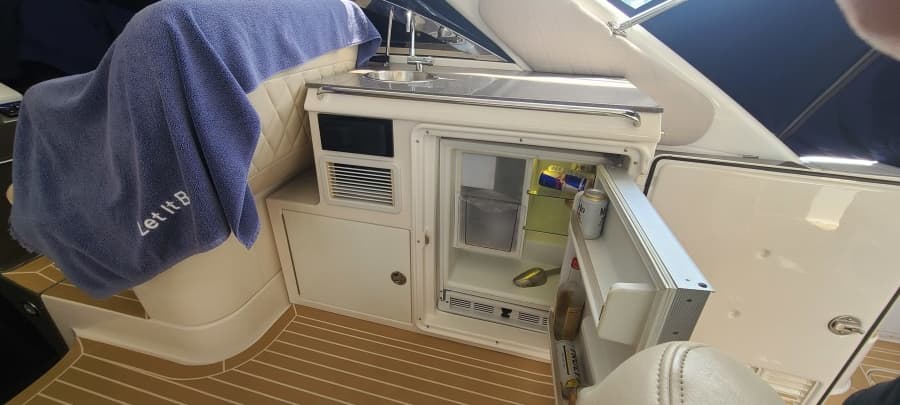 2007 Regal 4460 Commodore