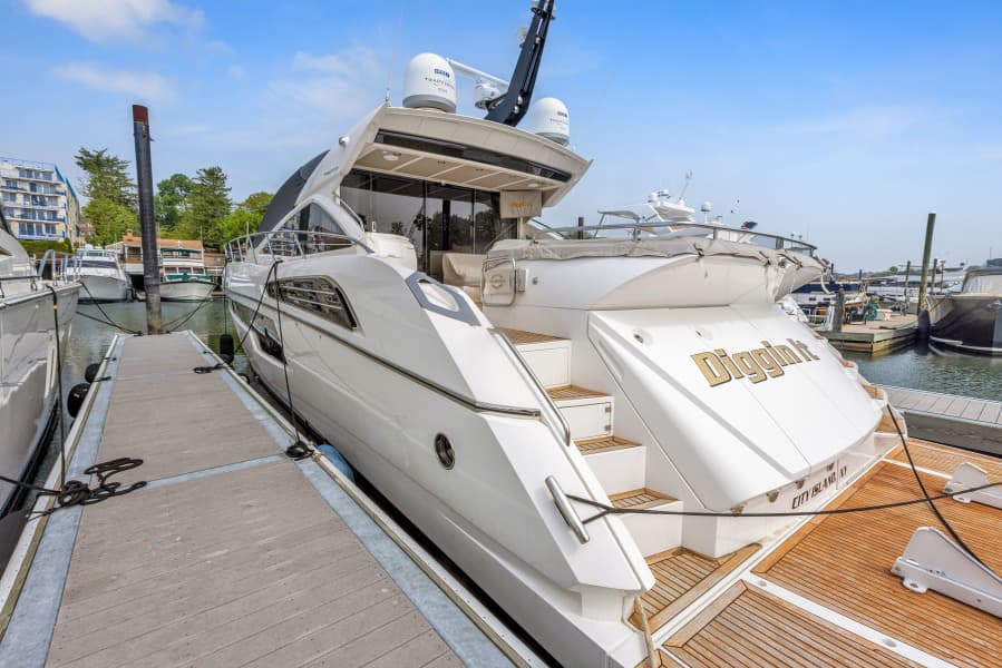 2015 Sunseeker Predator 68