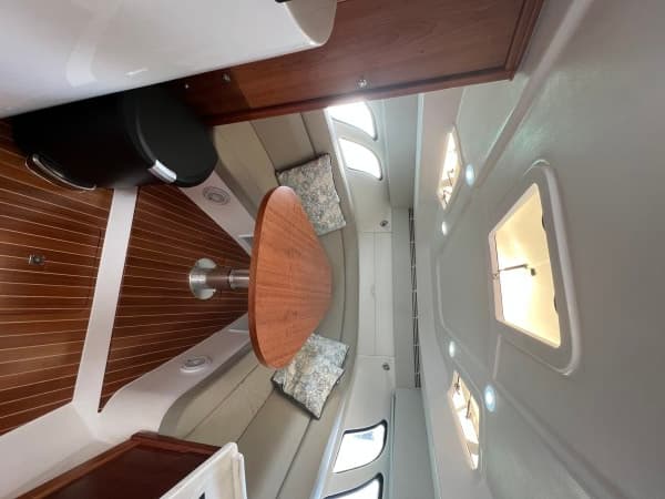 2019 Intrepid 475 Sport Yacht