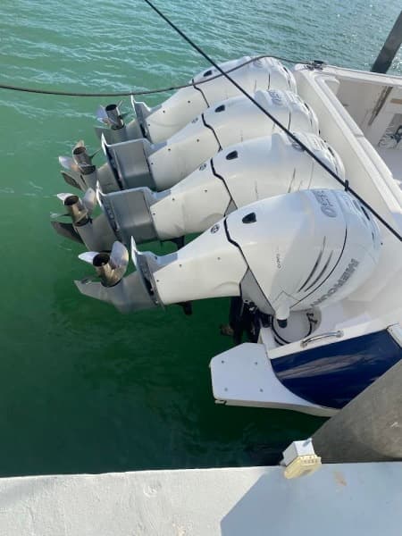 2019 Intrepid 475 Sport Yacht