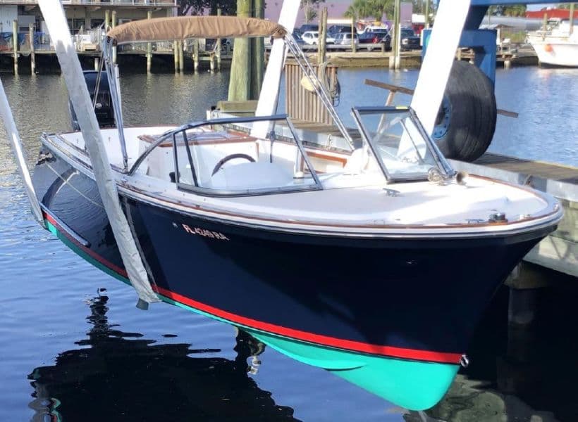 2016 Vanquish 26 Runabout