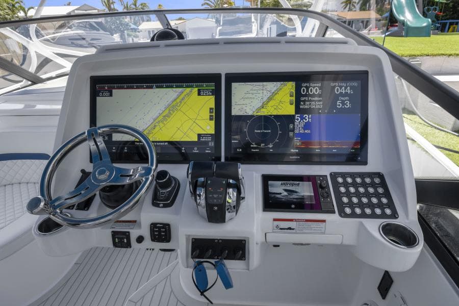 2020 Intrepid 477 Evolution