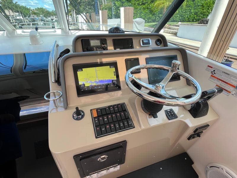 2016 Pursuit OS 385 Offshore