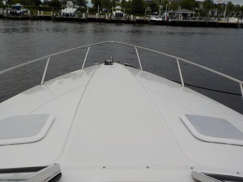 2006 Formula 33 - C's The Day - Bow Profile