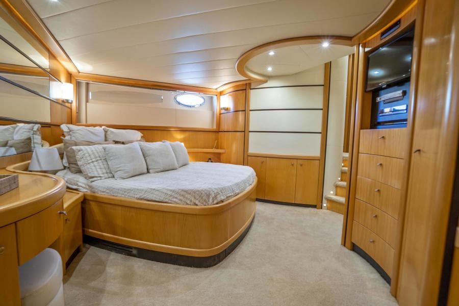 2005 Pershing 76 Motor Yacht - Denise - Master Stateroom