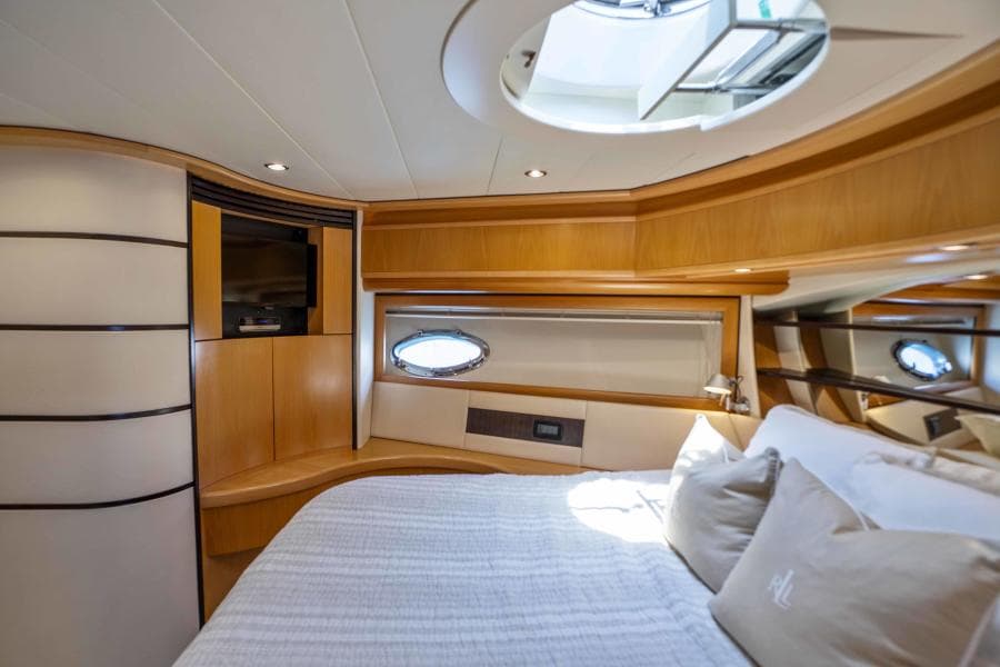 2005 Pershing 76 Motor Yacht - Denise - Forward VIP Stateroom