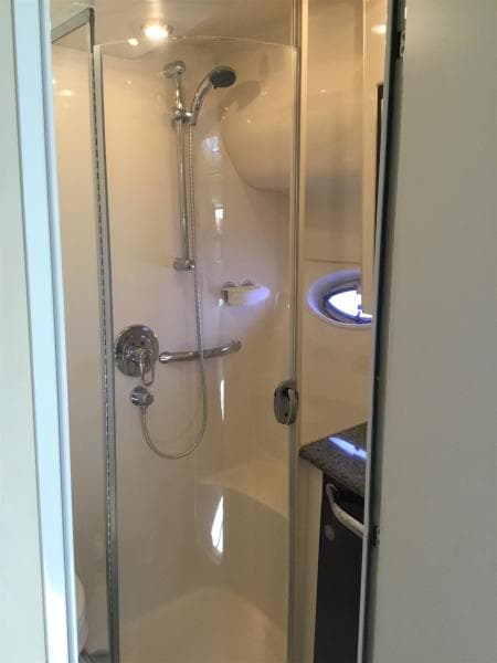 2005 Sea Ray 40 Motor Yacht