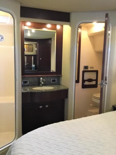 2005 Sea Ray 40 Motor Yacht