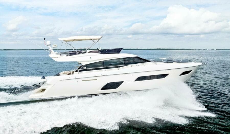 2022 Ferretti Yachts 550