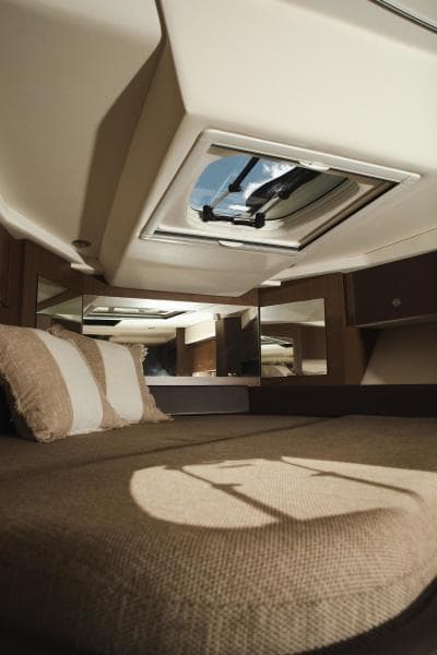 2019 Sea Ray Sundancer Coupe