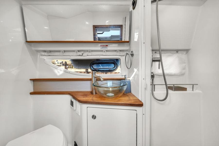 2019 Sea Ray Sundancer Coupe