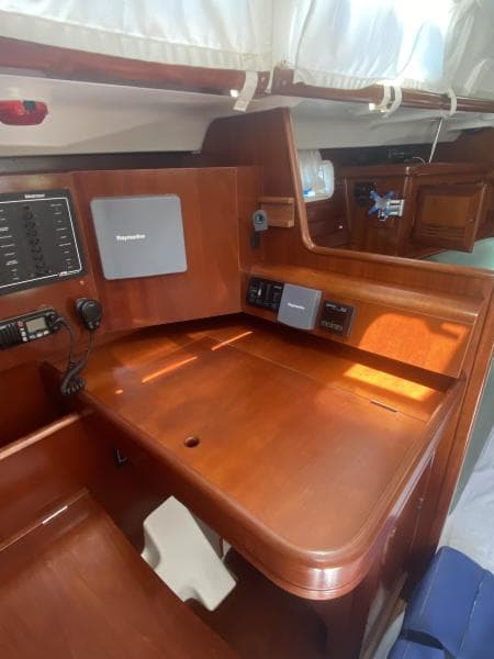 2004 Beneteau 473