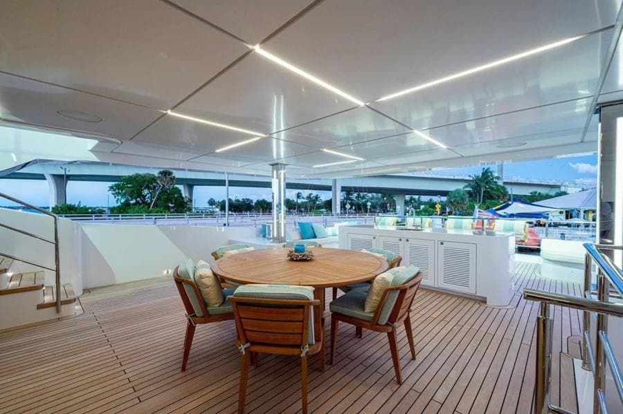 Skylounge Aft Deck
