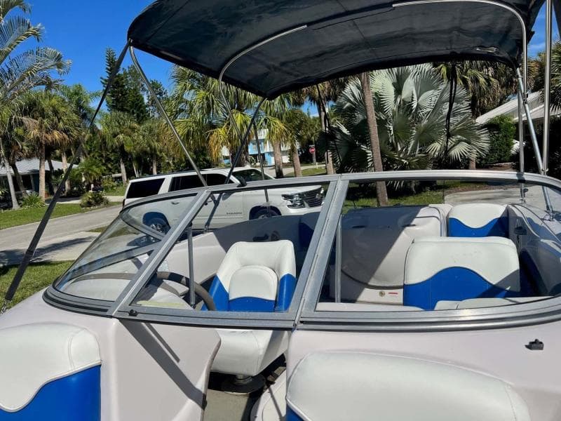 2005 Tahoe T18 Ski Boat