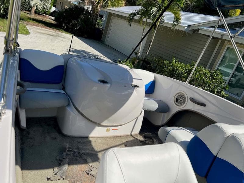 2005 Tahoe T18 Ski Boat