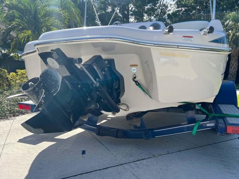 2005 Tahoe T18 Ski Boat