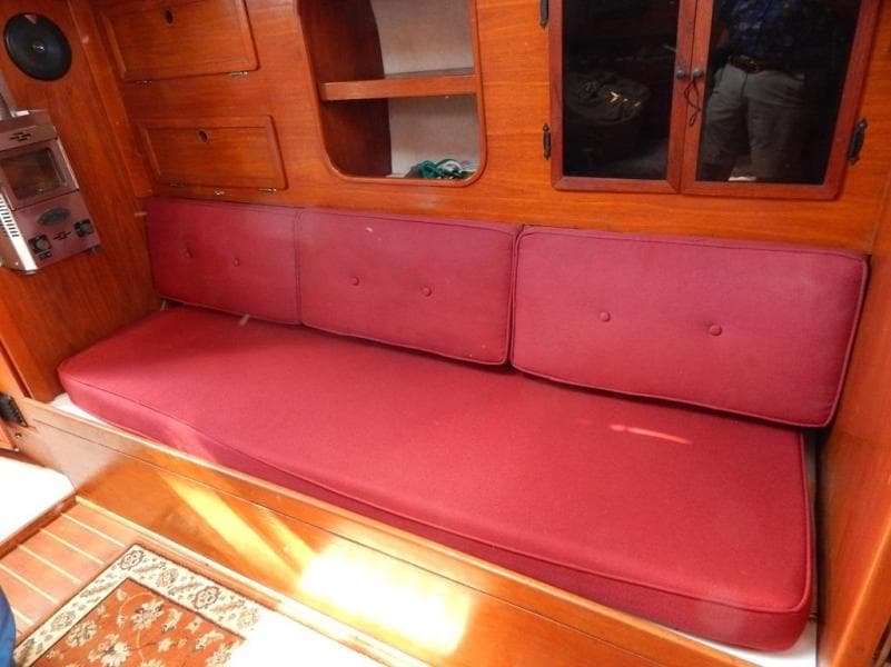 1976 Heritage Yacht Intrepid 35