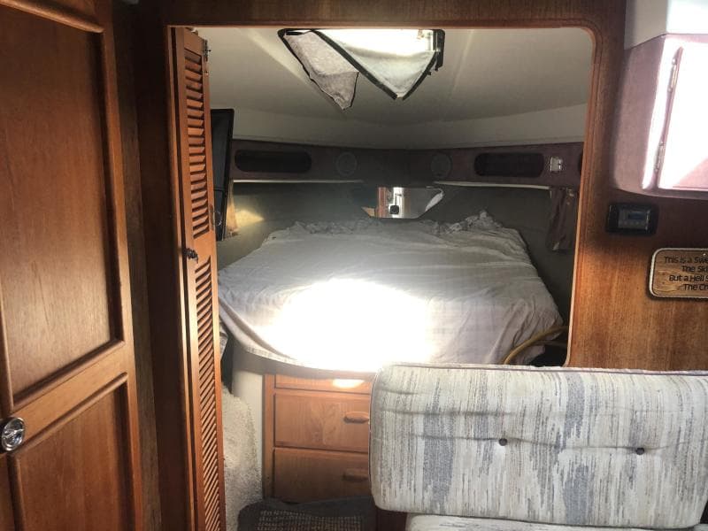 1986 Cruisers Esprit 3370