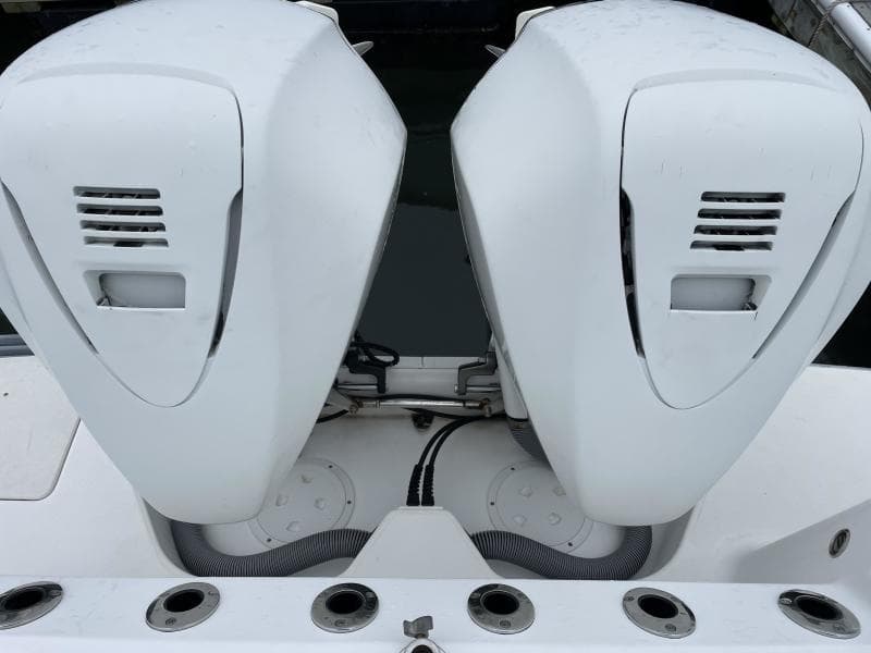 2007 Everglades 290 Pilot