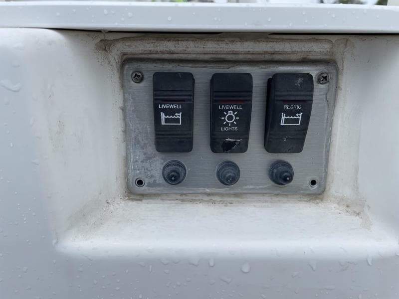 2007 Everglades 290 Pilot