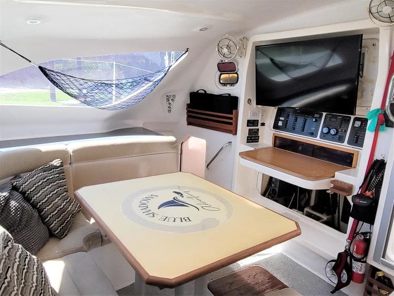 2004 Voyage Yachts Maxim 380
