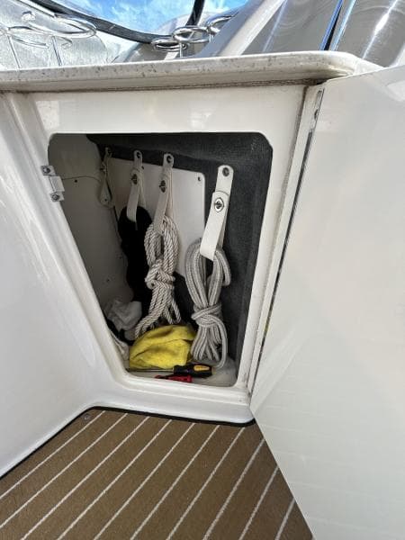 2009 Sea Ray 310 Sundancer  Andrews Place Storage