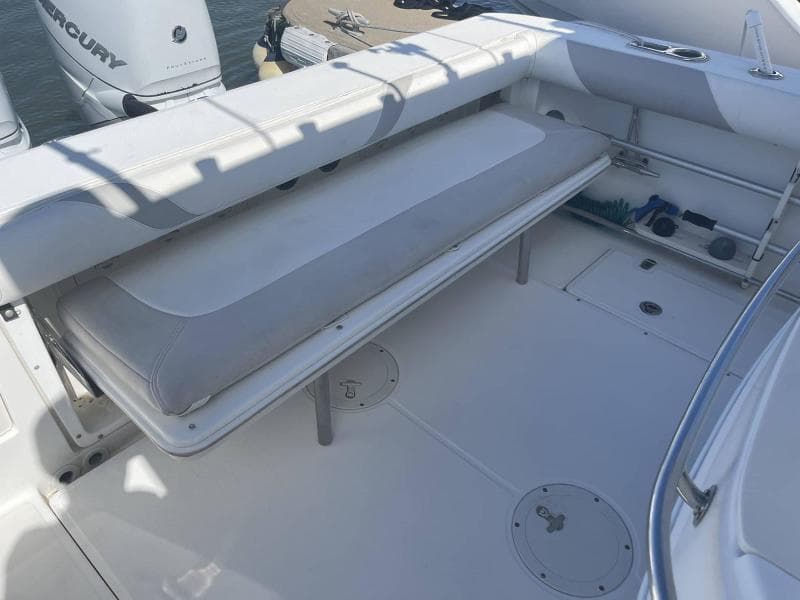 2008 Boston Whaler 320 Outrage Cuddy Cabin