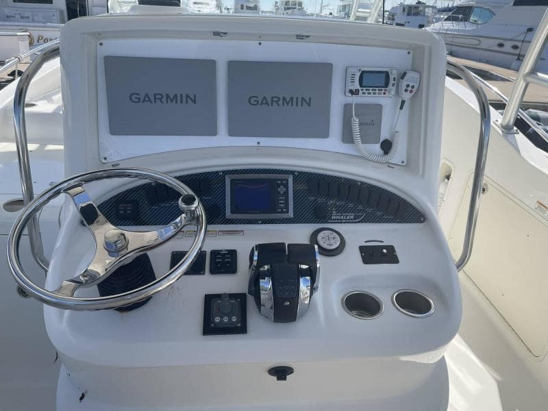 2008 Boston Whaler 320 Outrage Cuddy Cabin