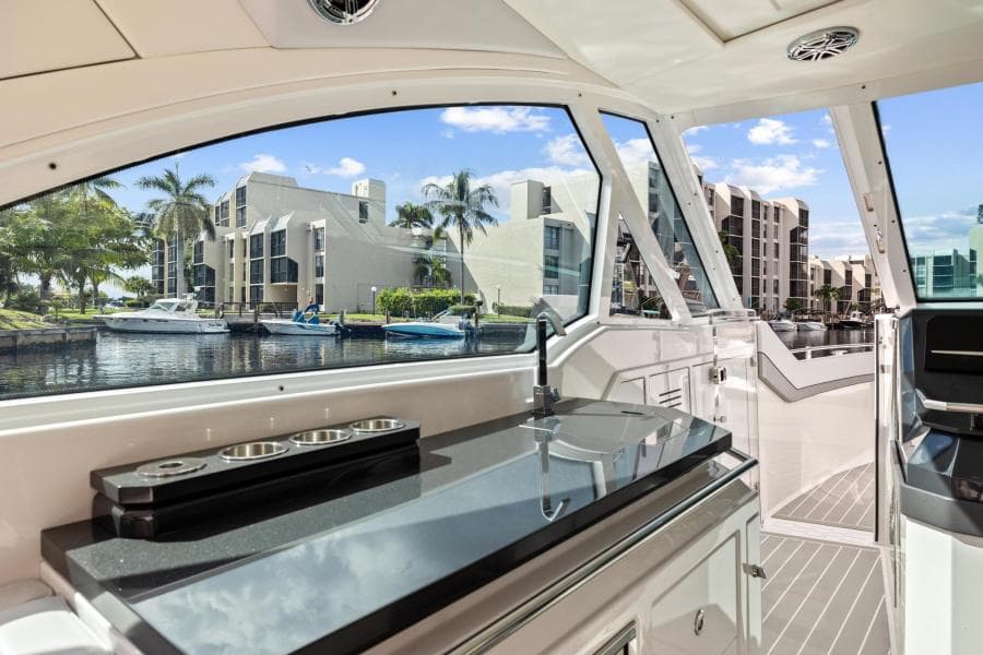 2021 Formula 380 SSC