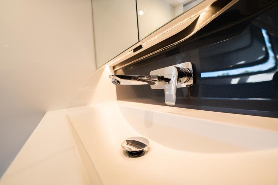 2022 Princess R Class 35