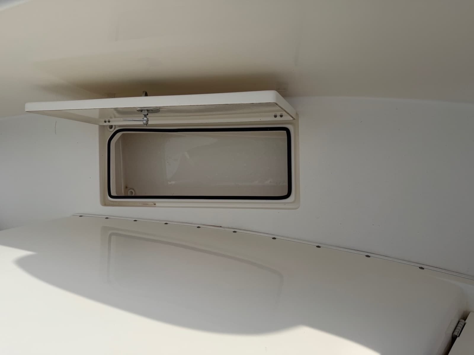 2020 Cobia 301 - Photo 20