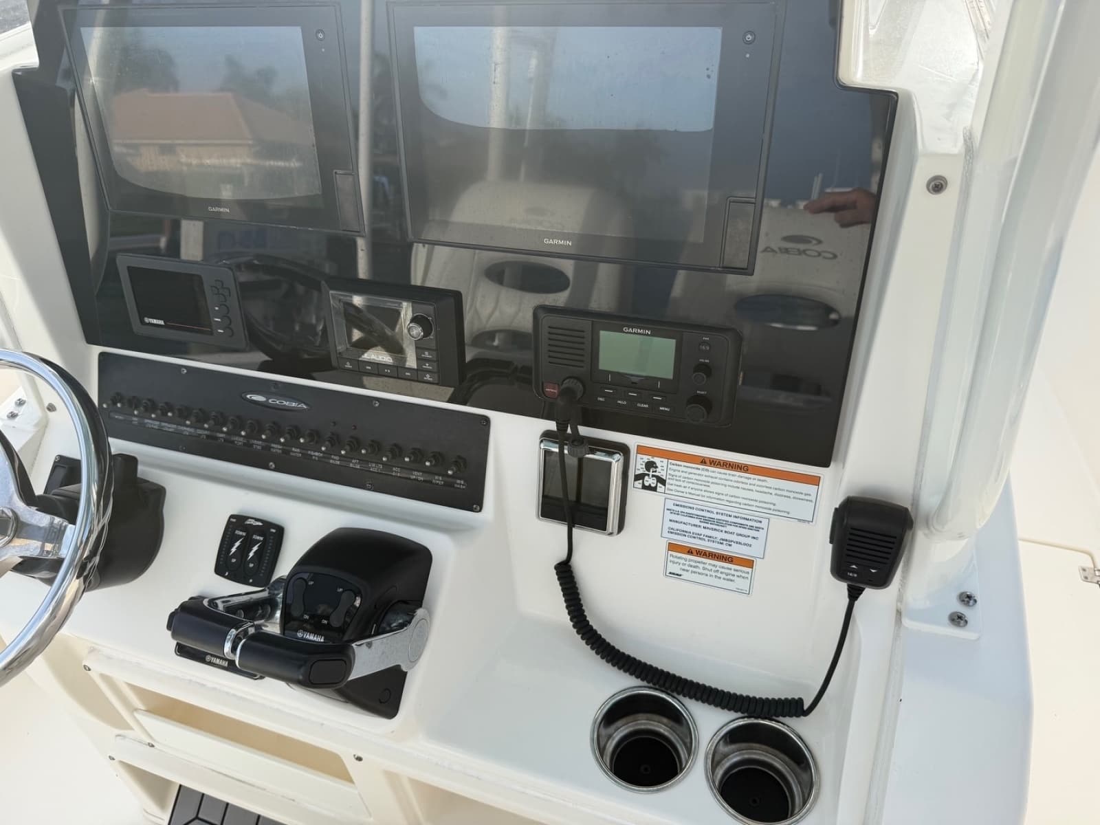 2020 Cobia 301 - Photo 13