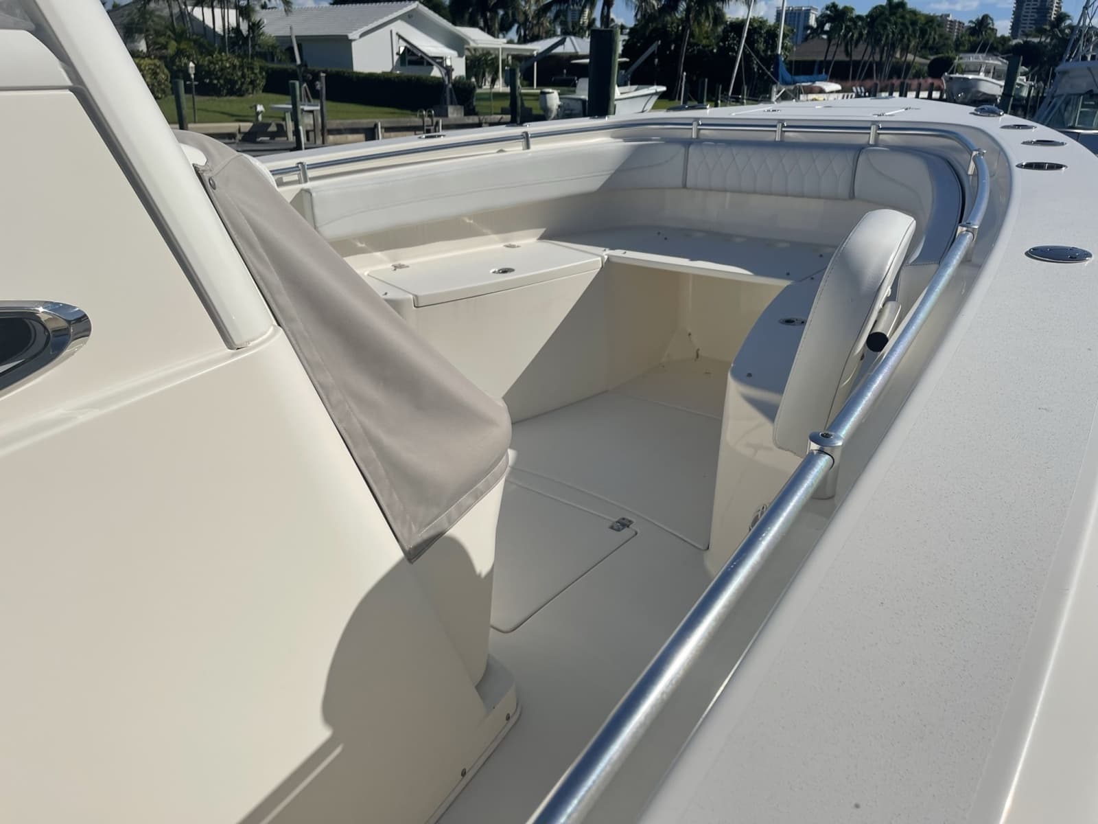 2020 Cobia 301 - Photo 27