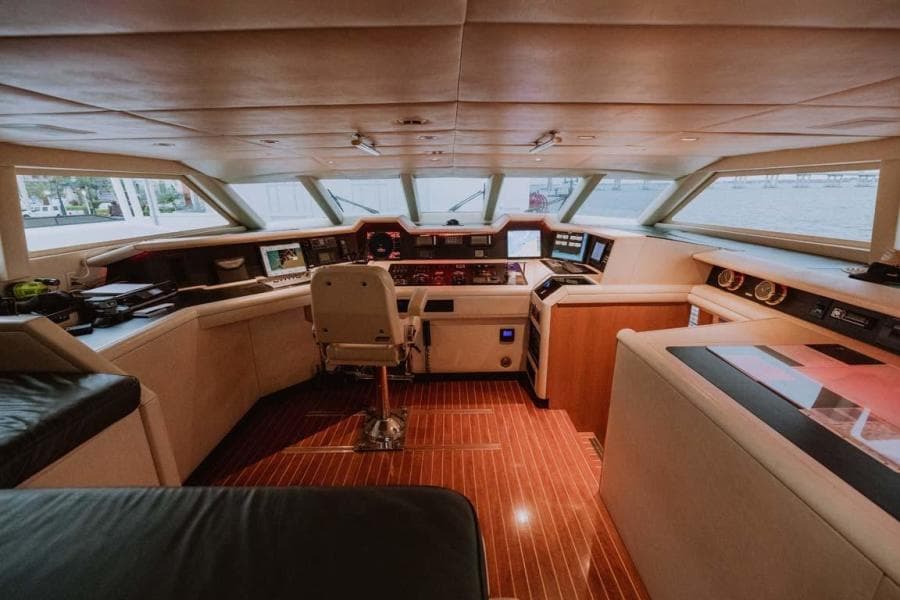 1995 Broward Raised Pilothouse