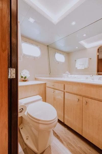 1995 Broward Raised Pilothouse
