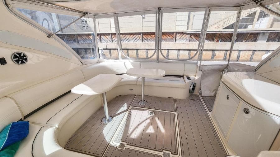 2007 Cruisers 520 Express