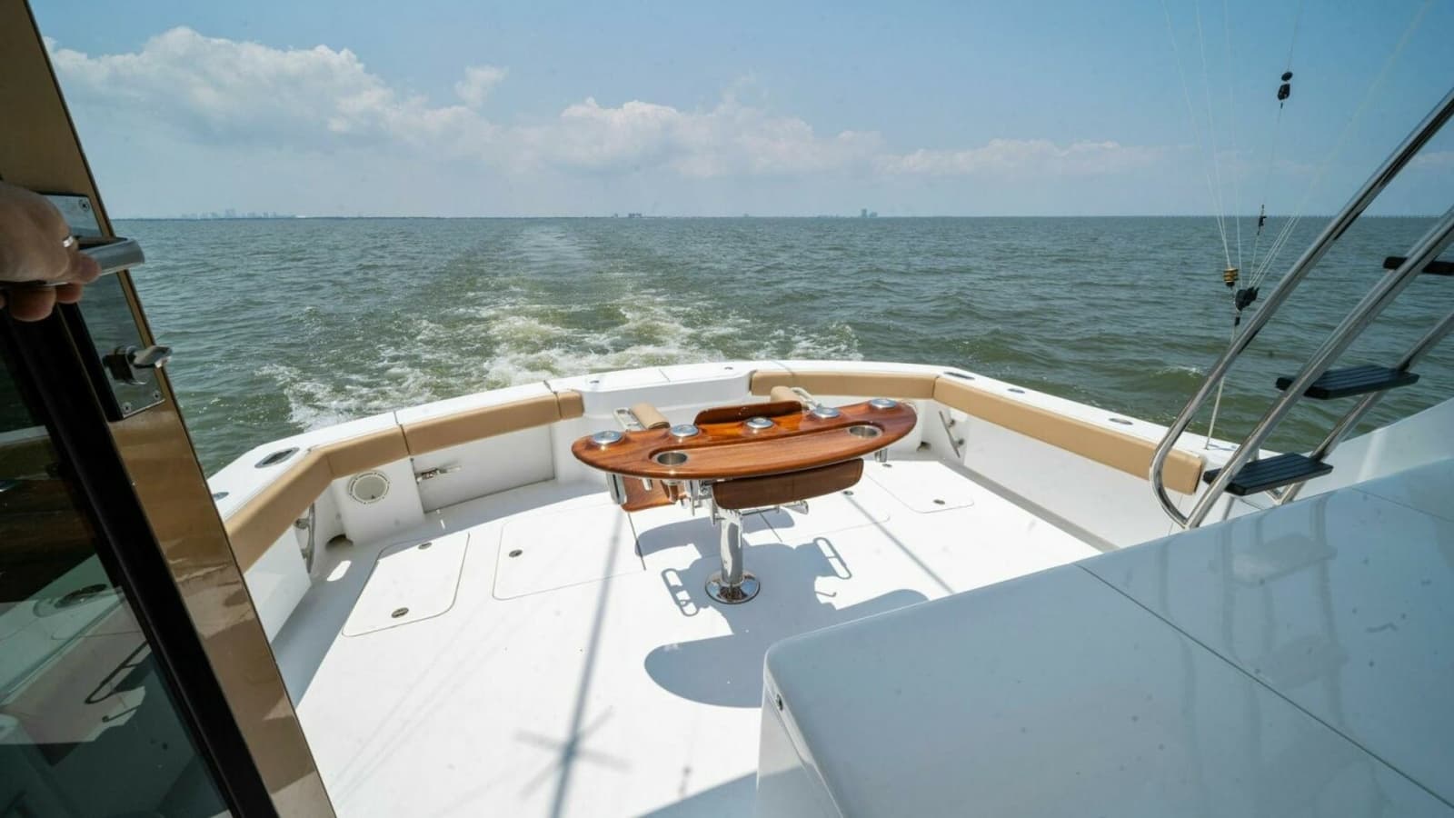 2003 Hatteras 54 Convertible - Photo 44