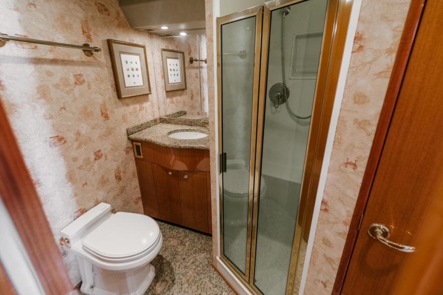 2003 Viking 56 Convertible - SECTACULAR BID