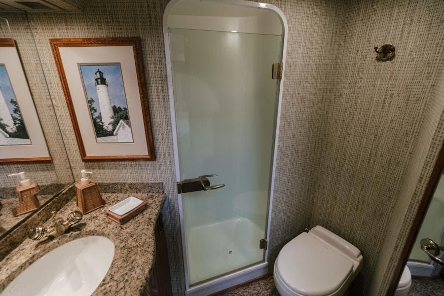 2003 Viking 56 Convertible - SECTACULAR BID