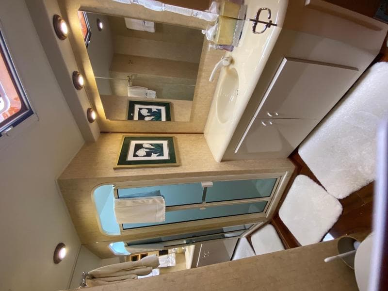 1998 Viking 54 Sport Yacht