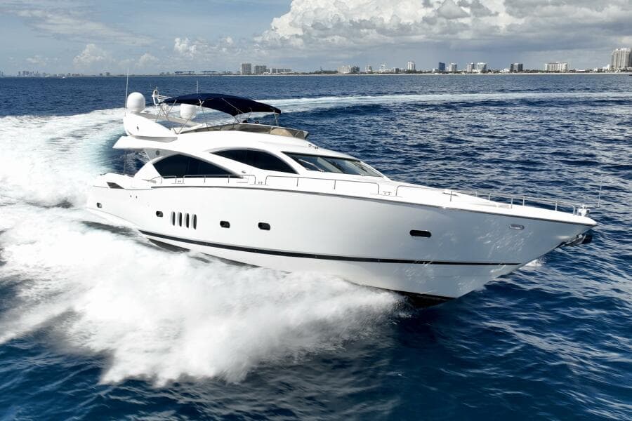 82ft Sunseeker Bella - Starboard Profile