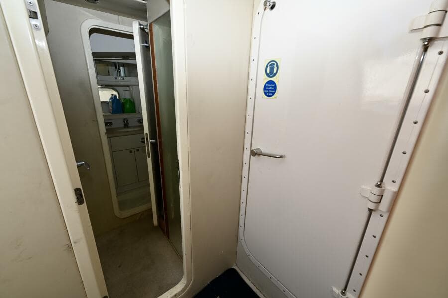 2005 Sunseeker Yacht