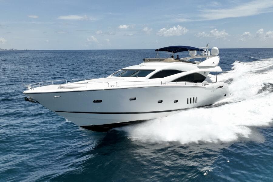 82ft Sunseeker Bella - Bow View