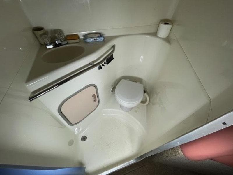 1989 Sea Ray 300 Sedan Bridge